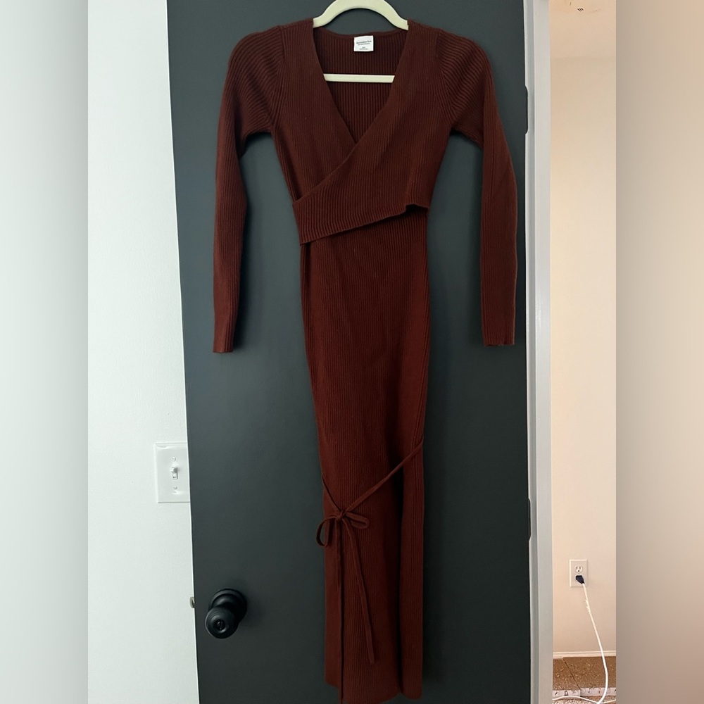 Abercrombie & Fitch Brown Bodycon Dress Long Sleeve V-Neck